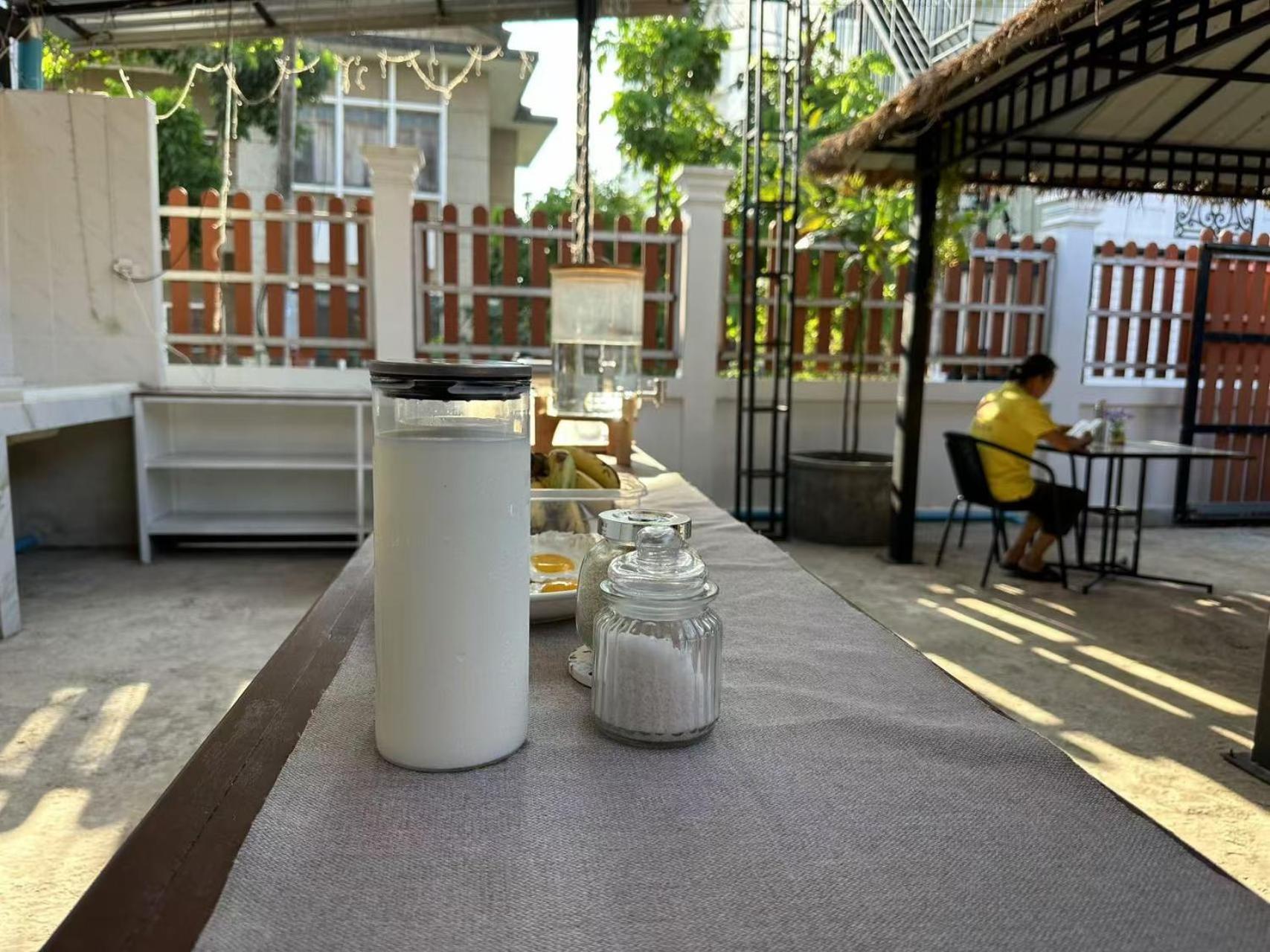 Venn Hostel ビエンチャン エクステリア 写真